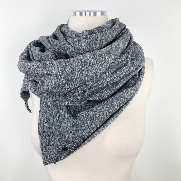lululemon athletica Accessories - Lululemon Vinyasa Snap Buttons Heathered Dark Grey